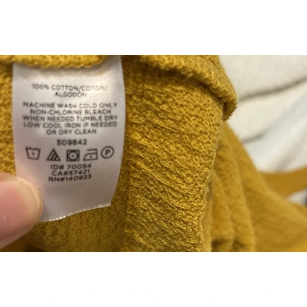 LOFT Plus Mustard Yellow Textured Puff Sleeve Top – Size 16/18 Preowned